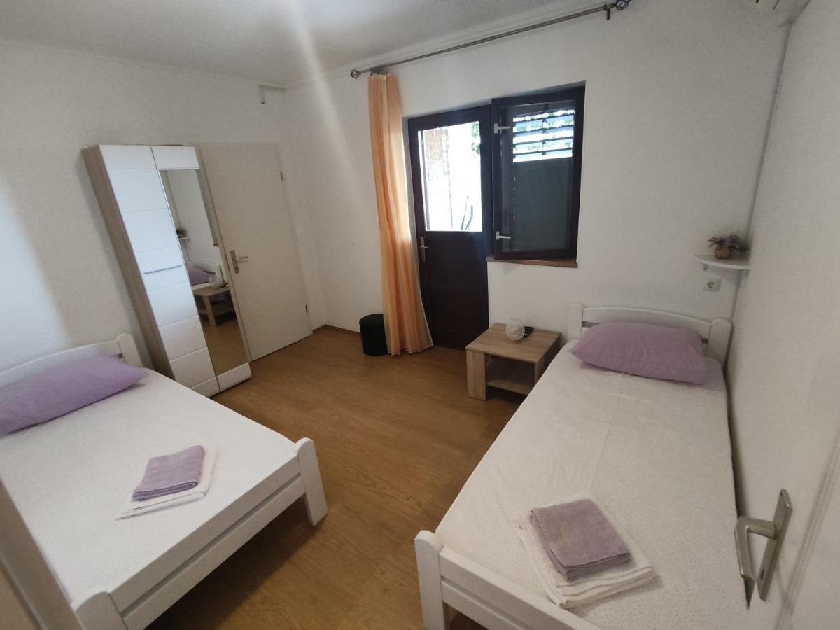 Apartment Nakic Vrpolje Kültér fotó