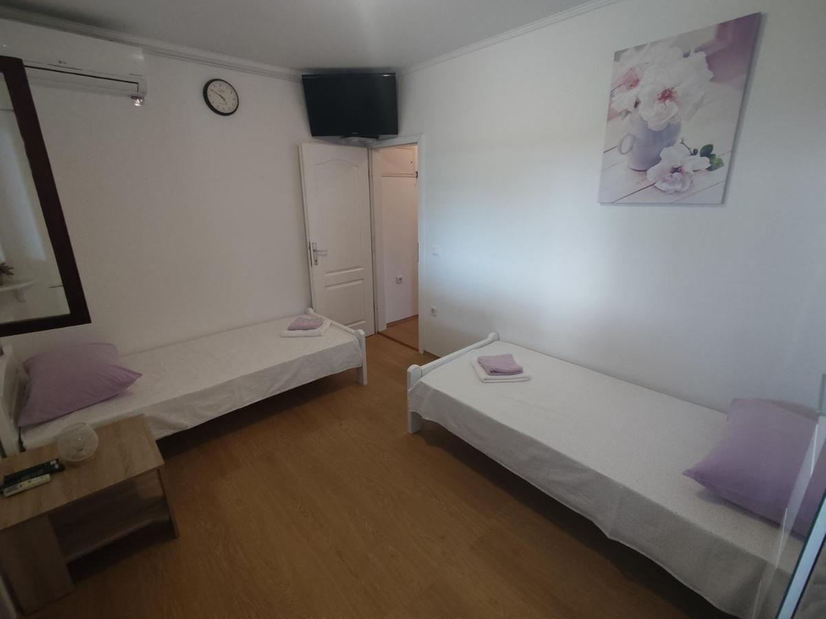 Apartment Nakic Vrpolje Kültér fotó