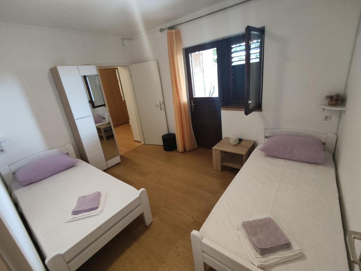 Apartment Nakic Vrpolje Kültér fotó