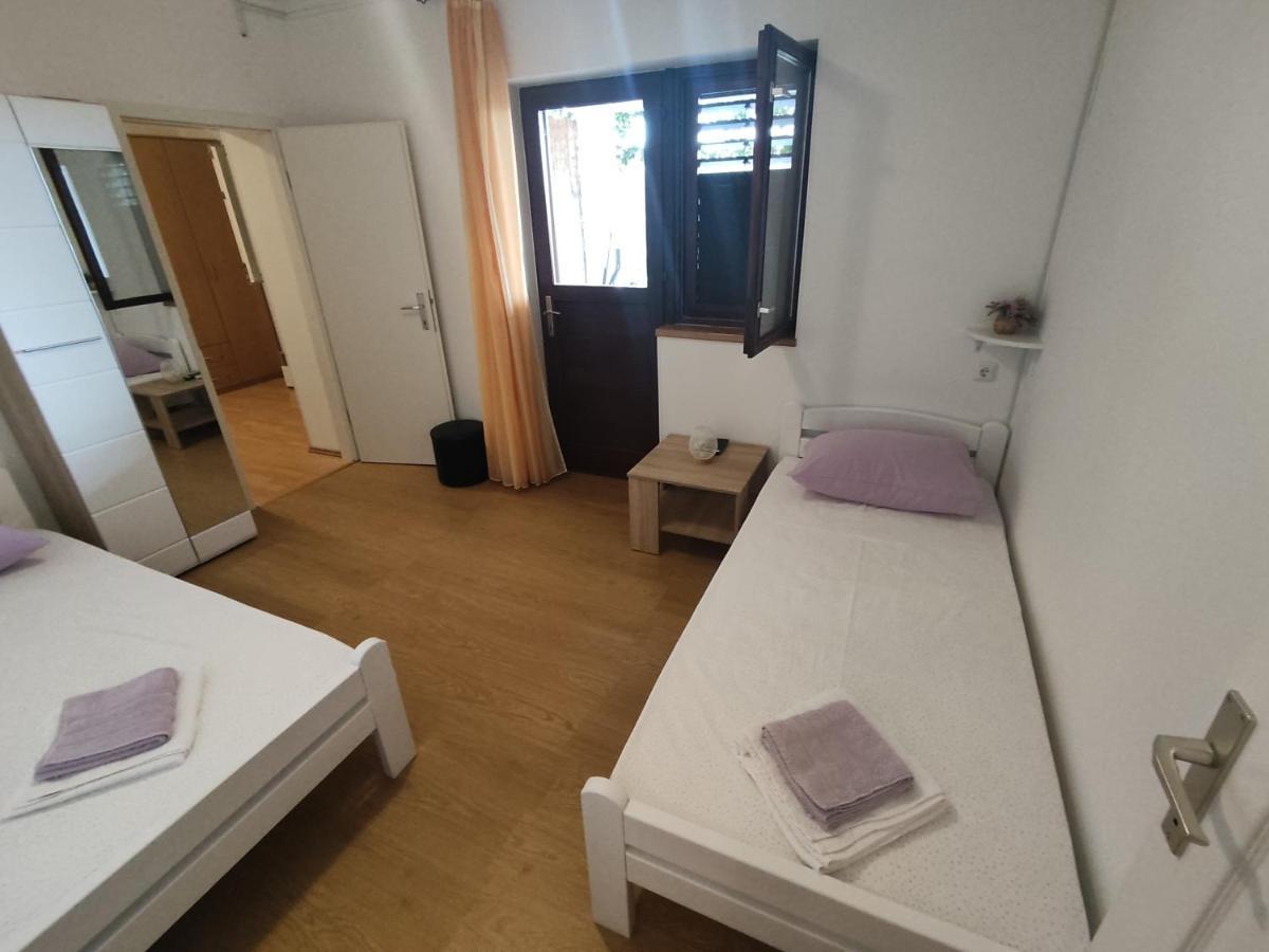 Apartment Nakic Vrpolje Kültér fotó